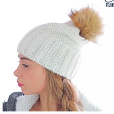 Beanie with tassel (Atl Monte Bianco 8165)